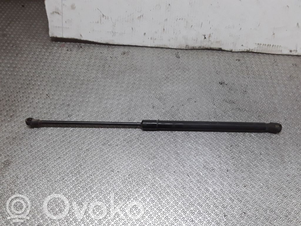 Volkswagen Polo IV 9N3 Amortyzator klapy tylnej bagażnika 