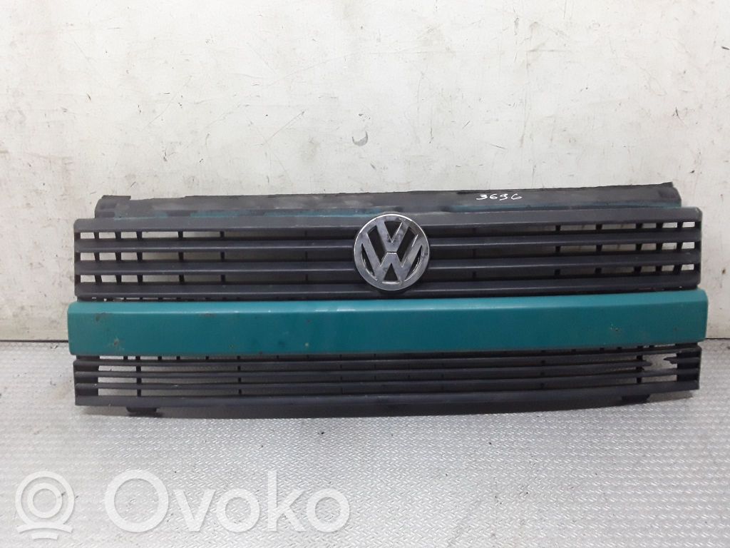 Volkswagen Transporter - Caravelle T4 Etupuskurin ylempi jäähdytinsäleikkö 