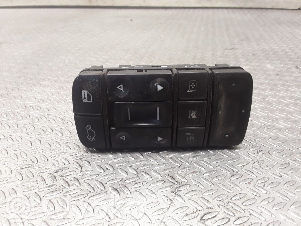 Electric window control switch   09185954