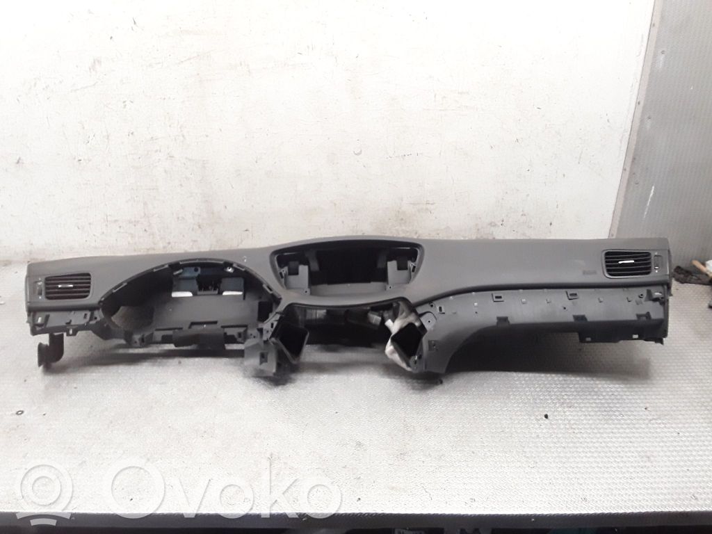 Subaru B9 Tribeca Dashboard 