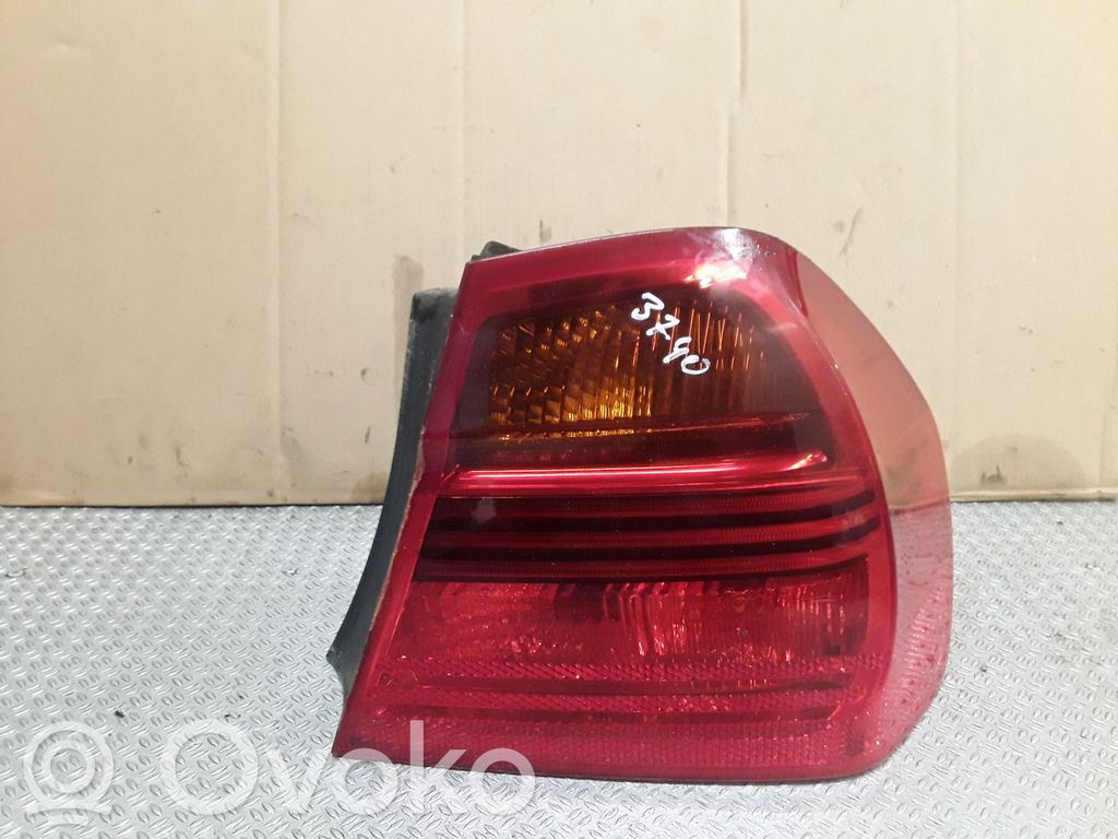 Rear/tail lights   27630227L2