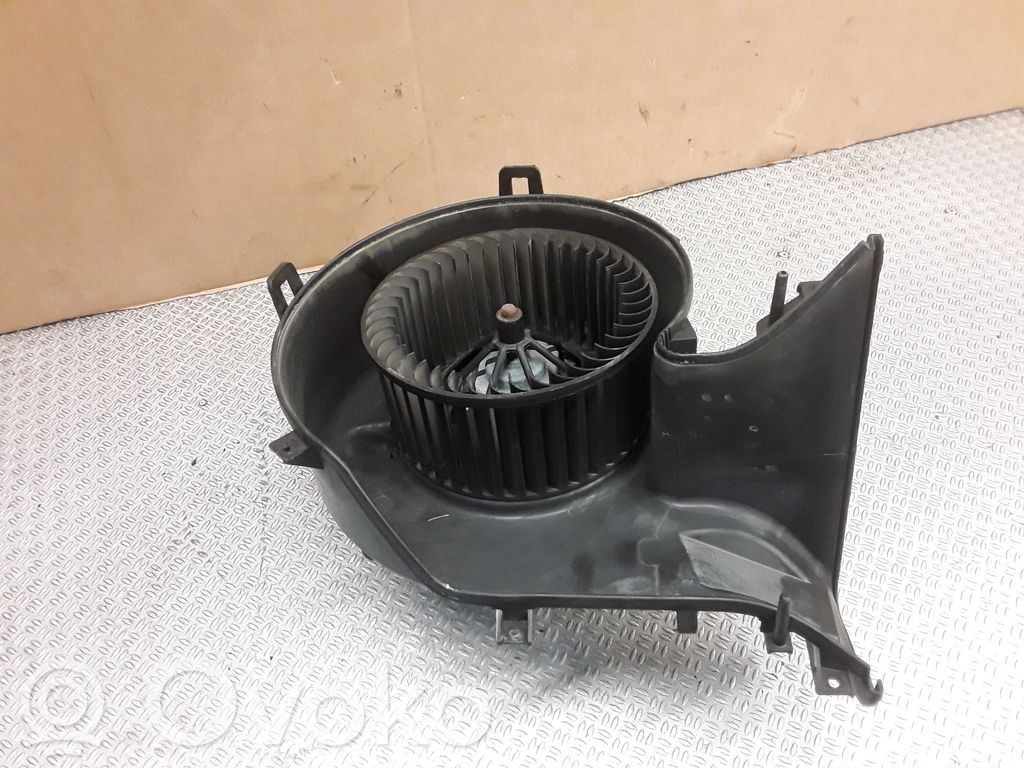 Mazā radiatora ventilators