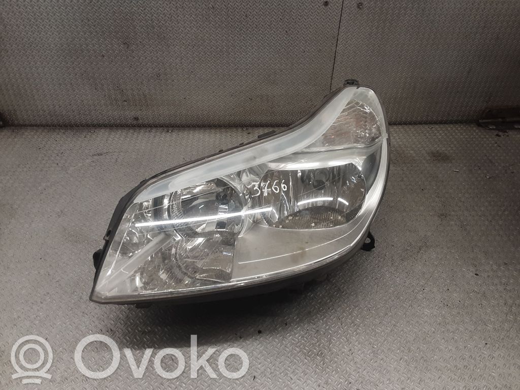 Priekšējais lukturis   89900409