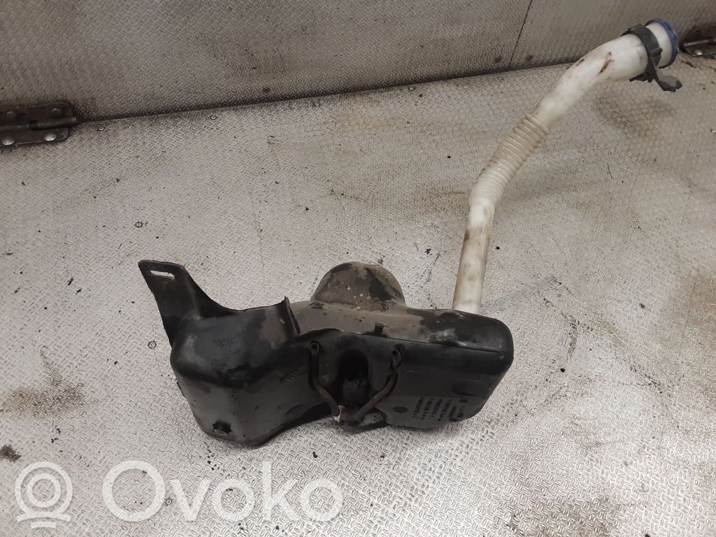 Tuulilasinpesimen nestesäiliö   9647995780