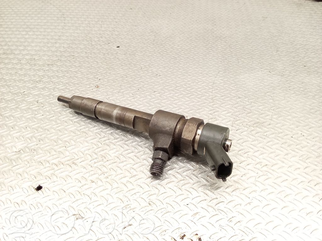 Injector combustibil   0445110119