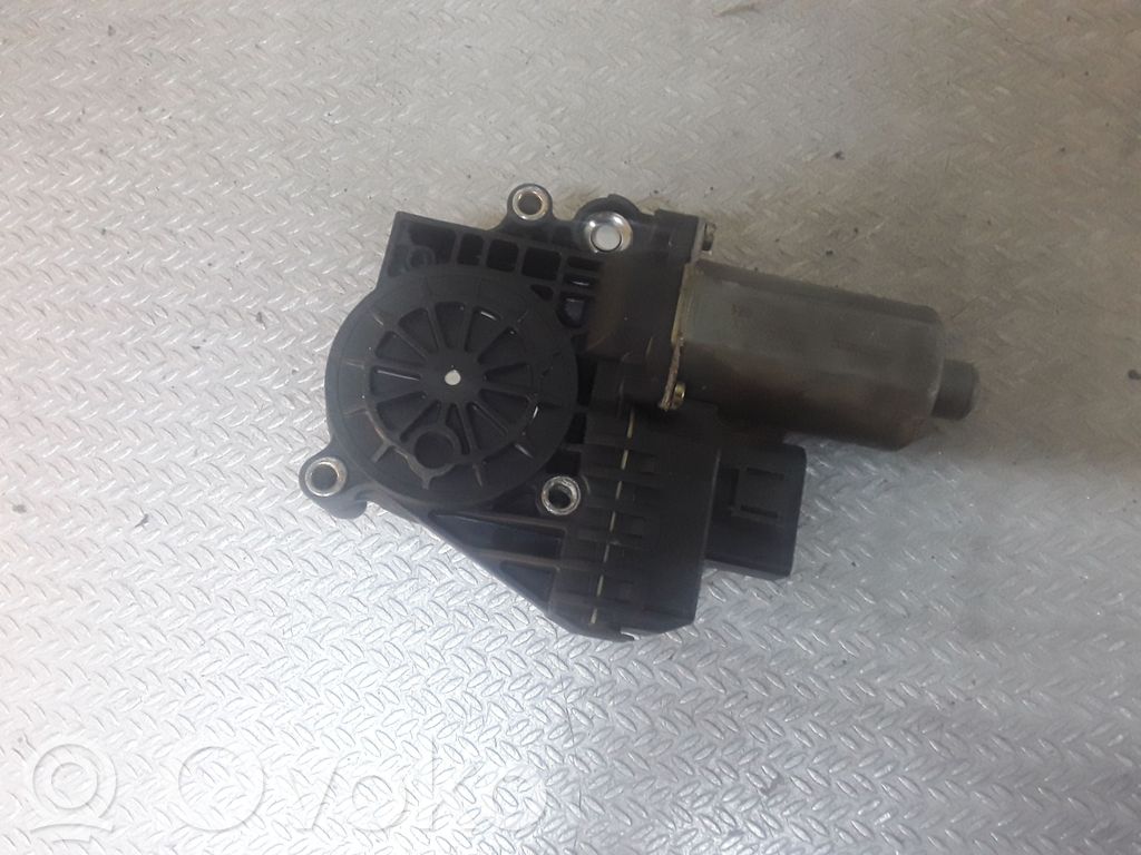 Asa reguladora de la puerta trasera   0130821784