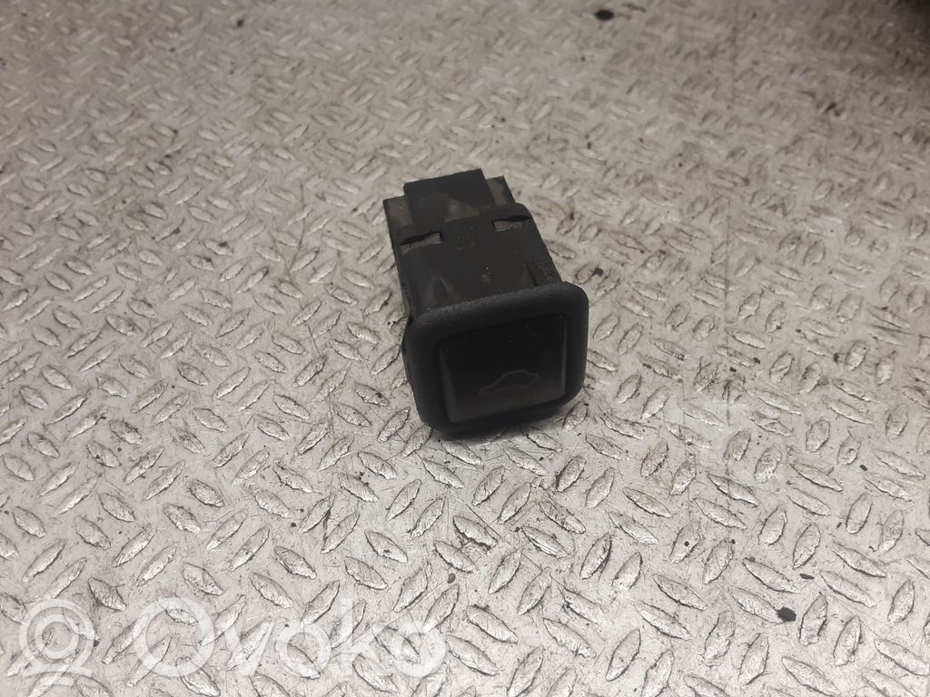 Interruptor de la alarma   5J0962109