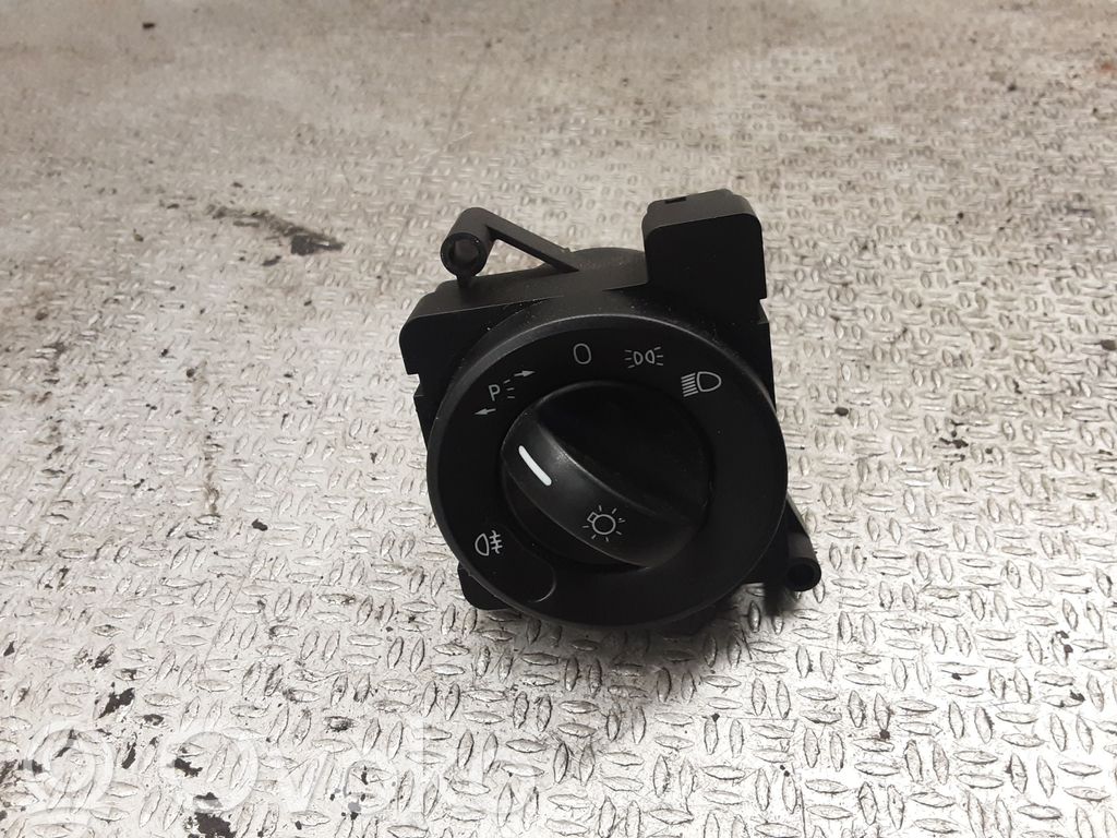 Volkswagen Crafter Lichtschalter 
