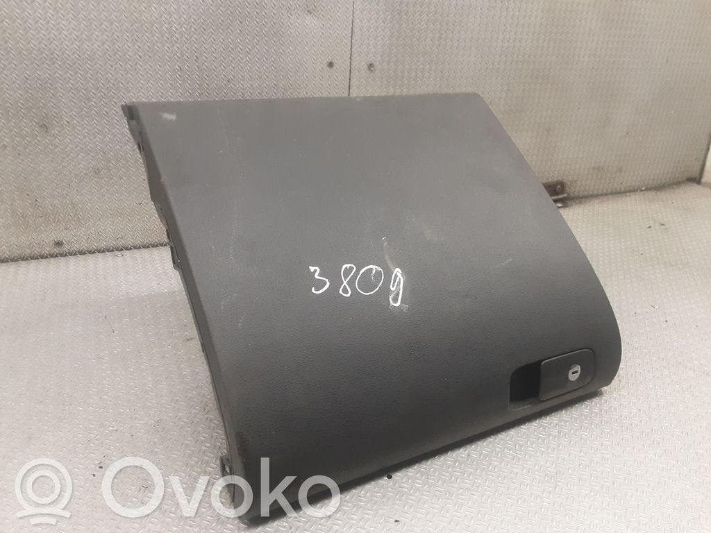 Guantera   5M1857097