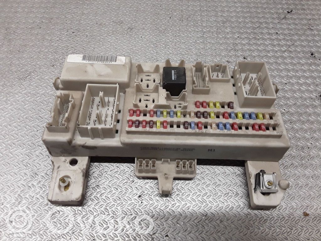 Ford Focus C-MAX Fuse module 