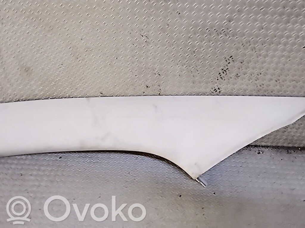 Volkswagen Transporter - Caravelle T5 Osłona słupka szyby przedniej / A 