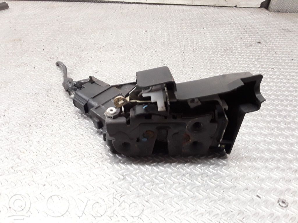 Ford Focus C-MAX Priekšpusē slēdzene 