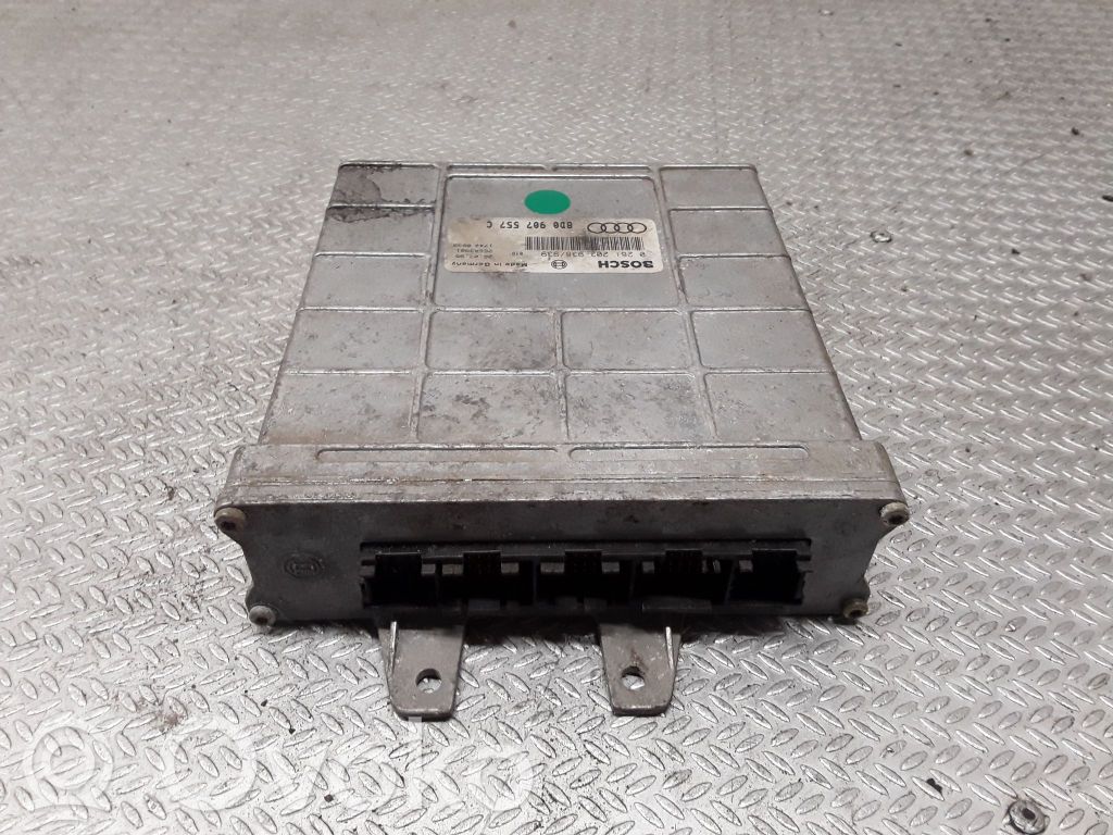 Motorsteuergerät/-modul   8D0907557C,0261203938
