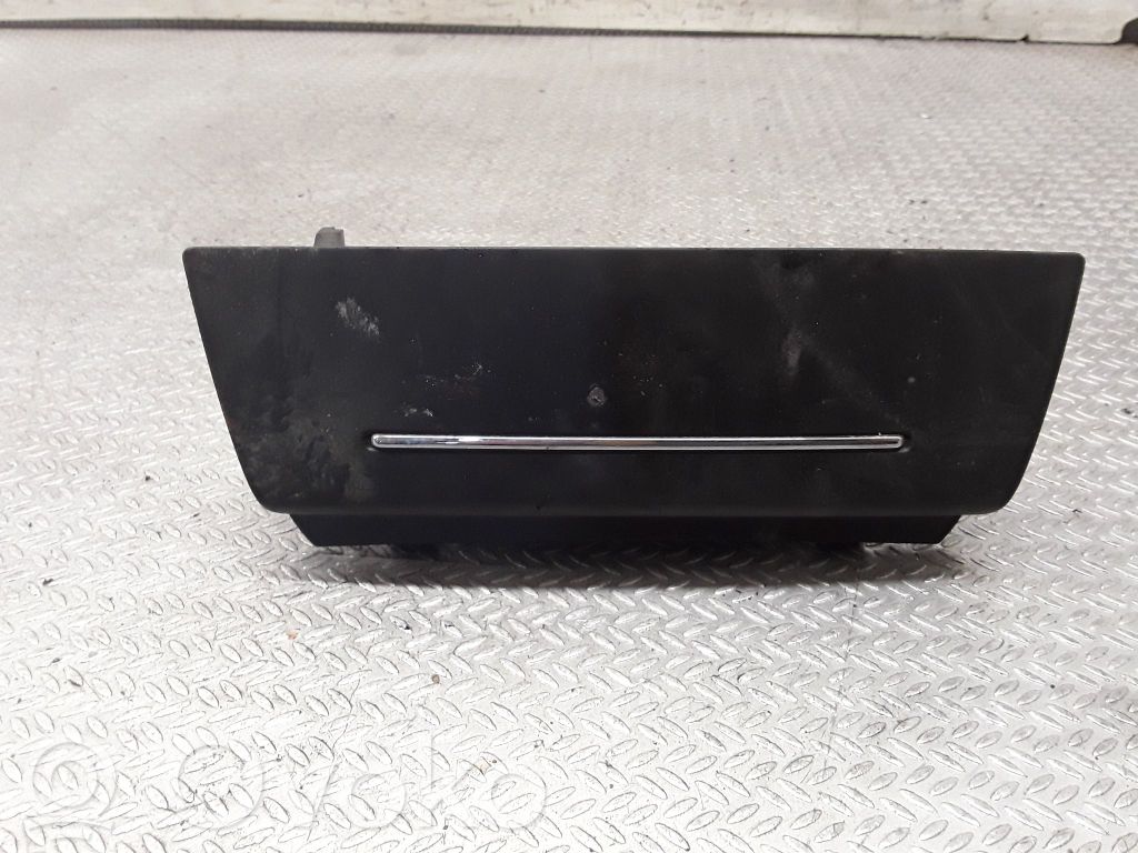 Dashboard storage box/compartment   9682460077