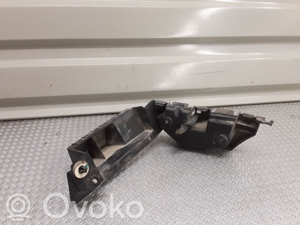 Renault Twingo II Takapuskurin kannake