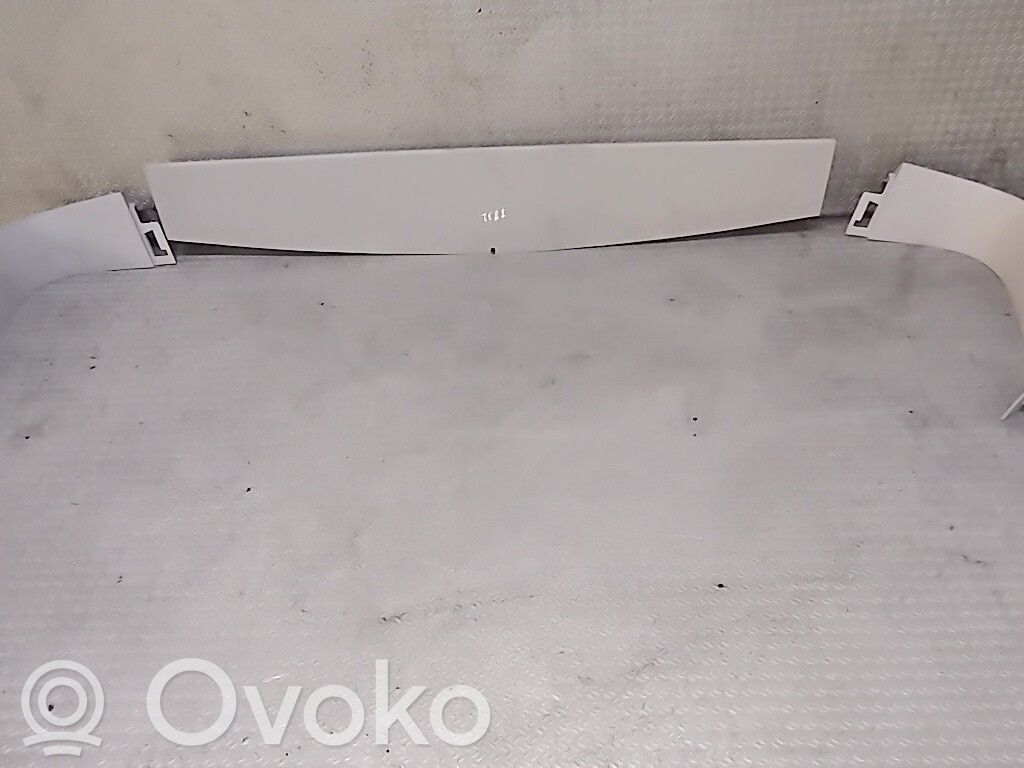 Viršutinė apdaila (prie lango)