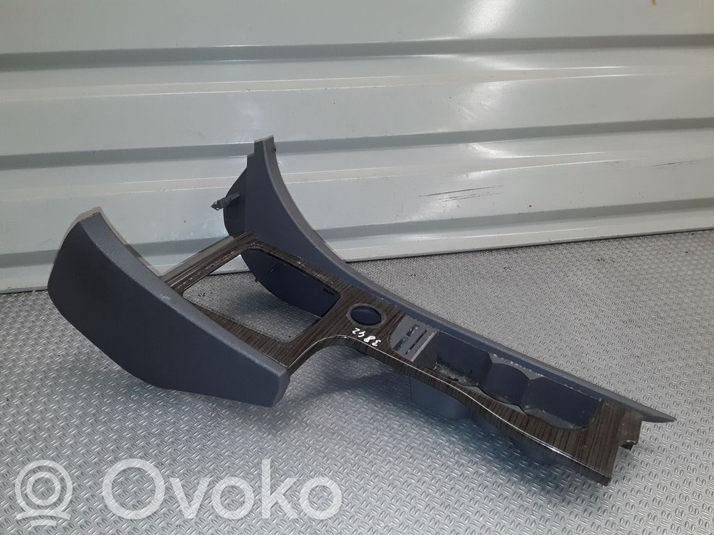 Ford Focus Gear shifter surround trim plastic 