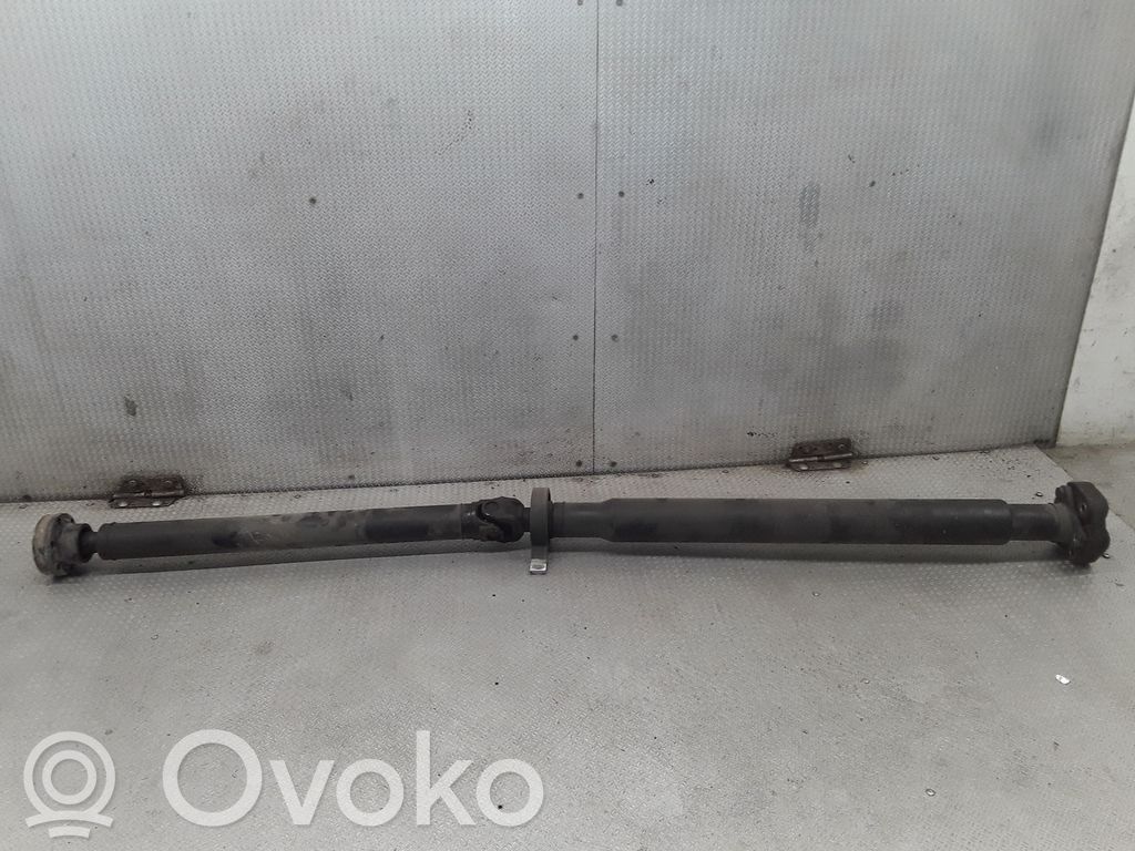 BMW 5 E60 E61 Kardanas komplekte 