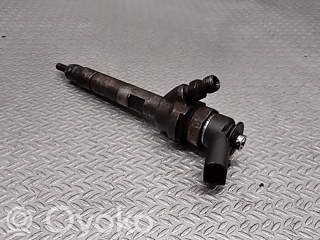 BMW 1 E81 E87 Fuel injector 