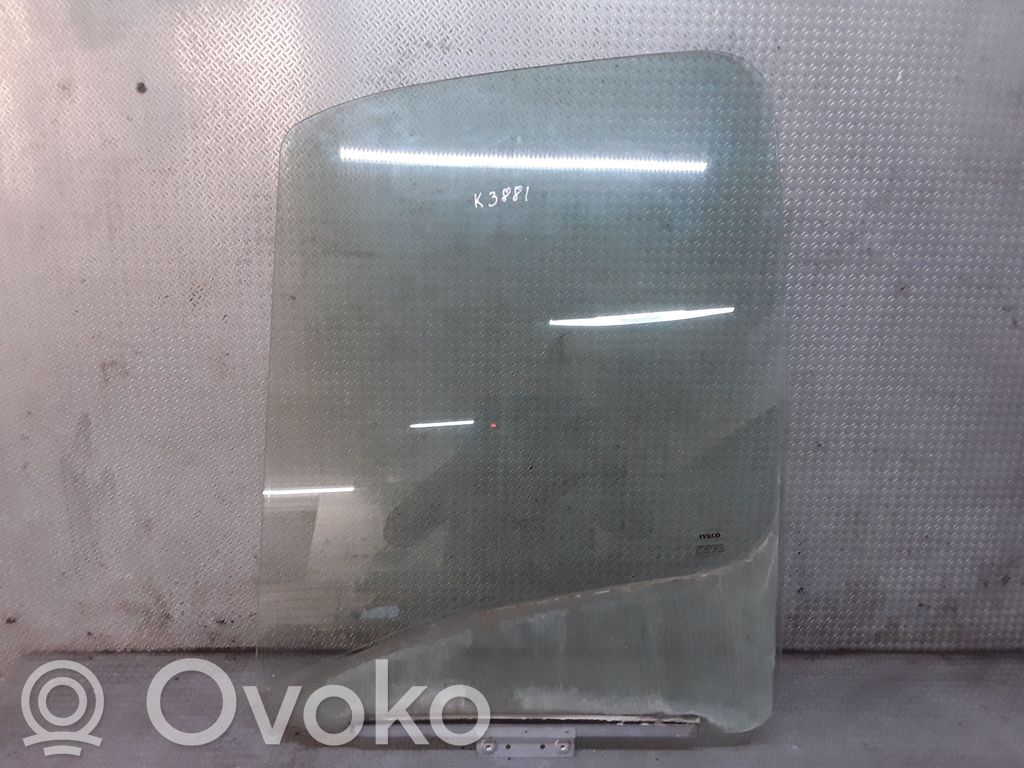 Iveco Daily 35.8 - 9 Szyba drzwi przednich