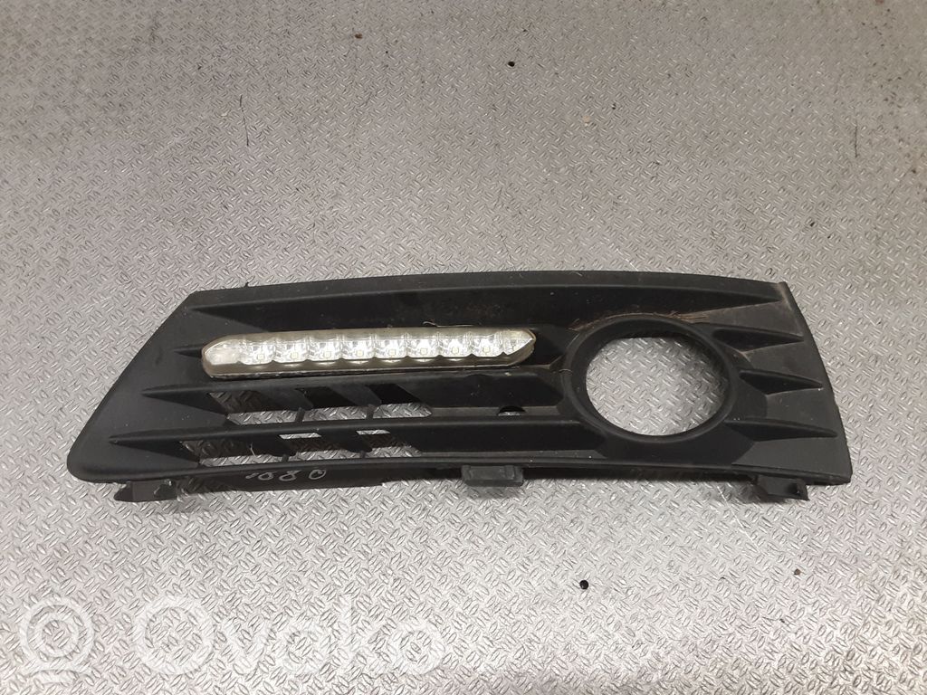 Opel Zafira B Krata halogenu 