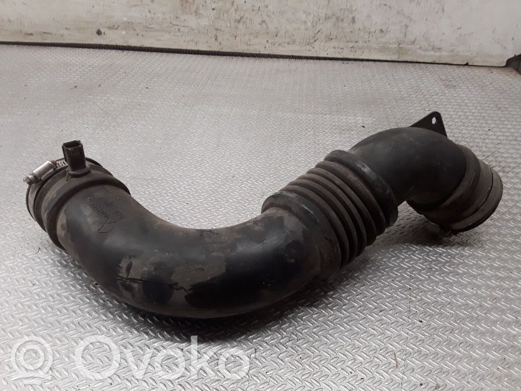 Jeep Patriot Ilmanoton kanavan osa 
