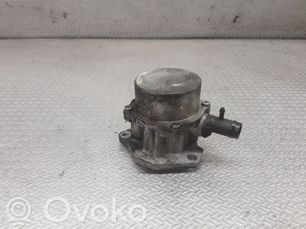 Vacuum pump