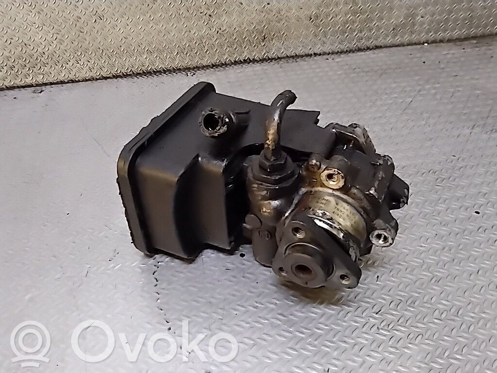 BMW 3 E46 Power steering pump 