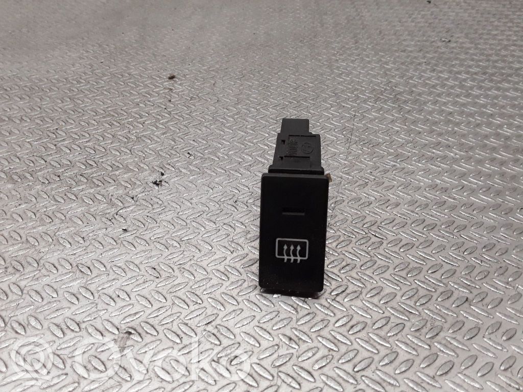 Hyundai Matrix Windscreen/window heater switch 