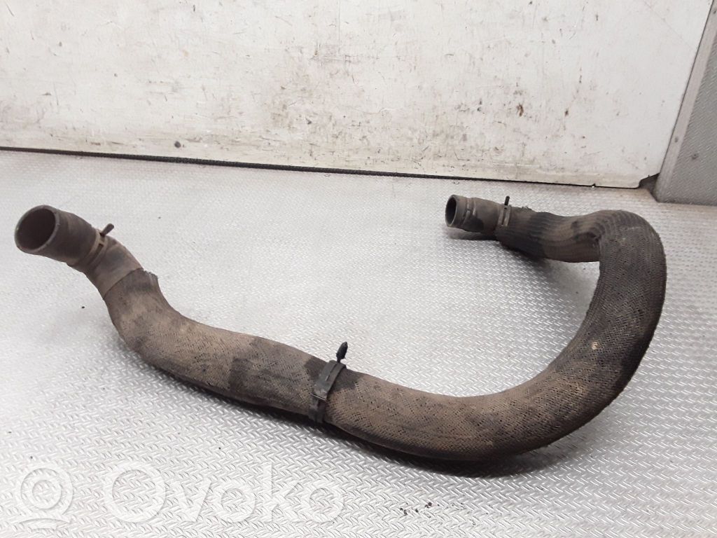 Engine coolant pipe/hose