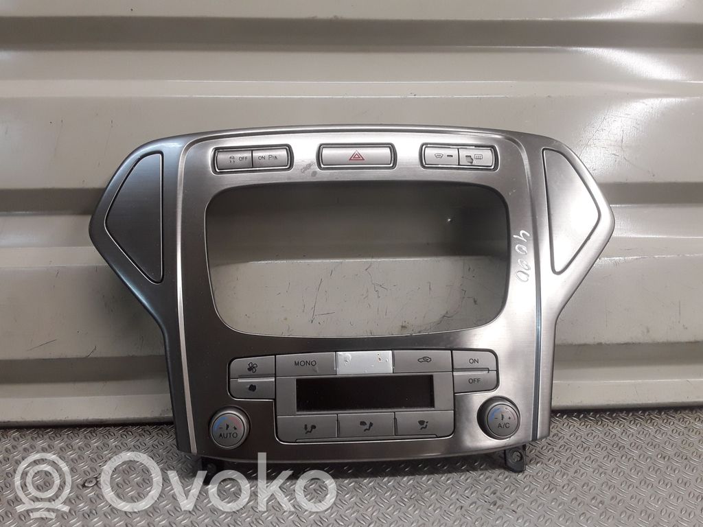 Ford Mondeo MK IV Climate control unit 