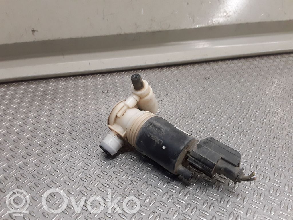 Jeep Grand Cherokee (WK) Windscreen/windshield washer pump 