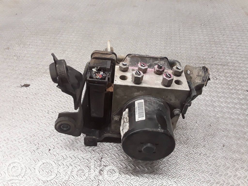 Opel Insignia A ABS bloks 