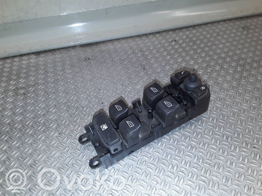 Land Rover Freelander 2 - LR2 Przyciski szyb 