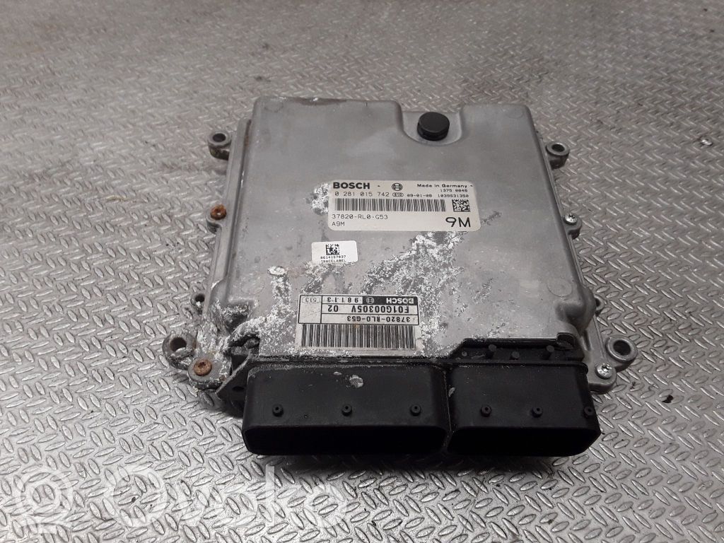 Engine control unit/module   37820RL0G53,0281015742