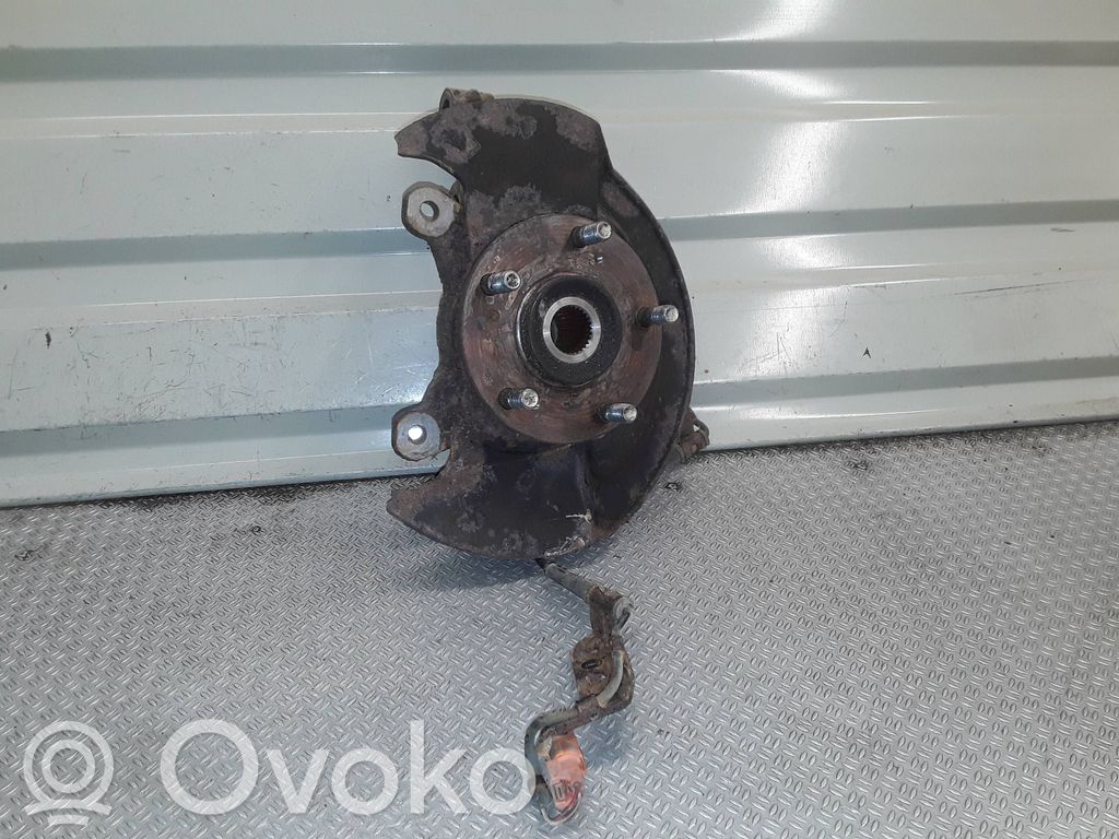Front wheel hub spindle knuckle
