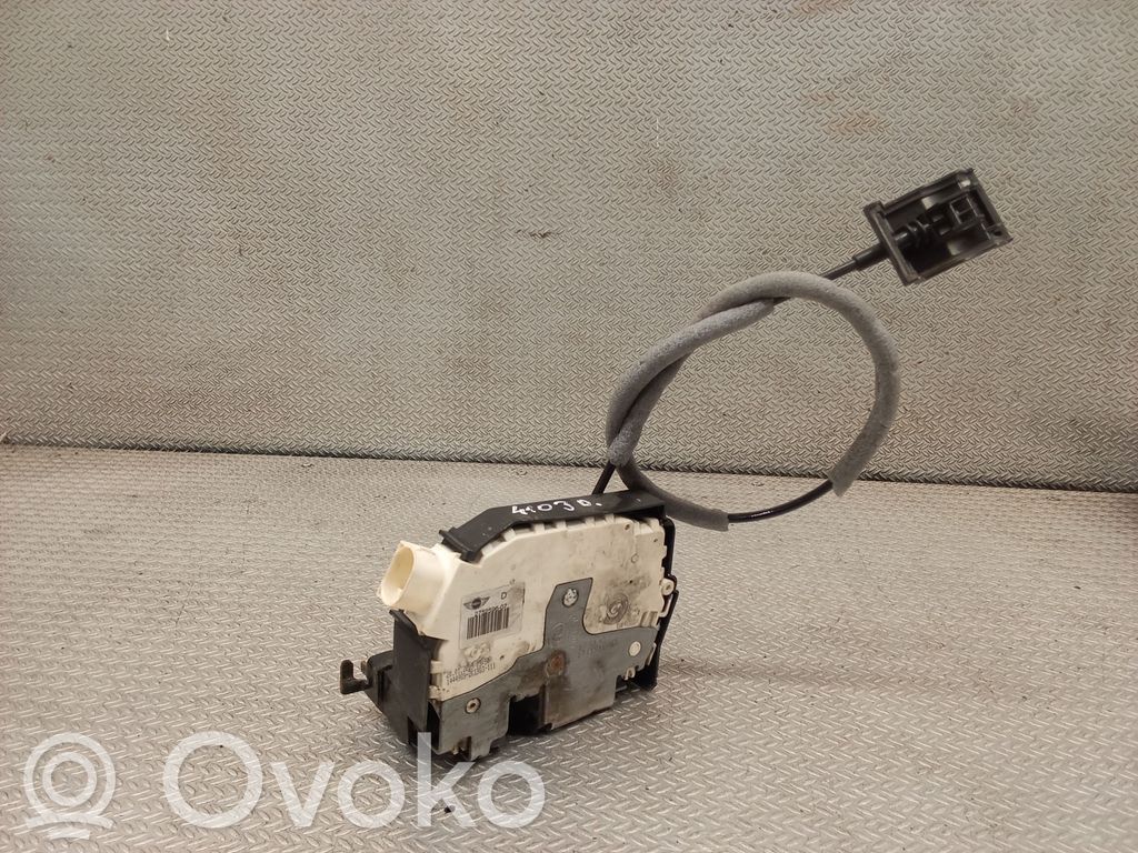 Mini One - Cooper Coupe R56 Front door lock 