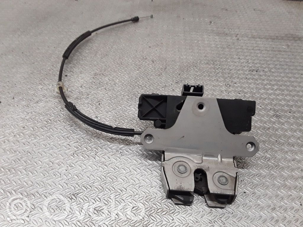 Volvo S80 Aizmugurējā pārsega slēdzene 