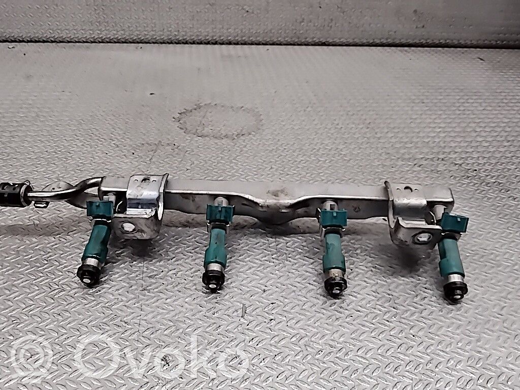 Juego de inyectores de combustible   2975000460