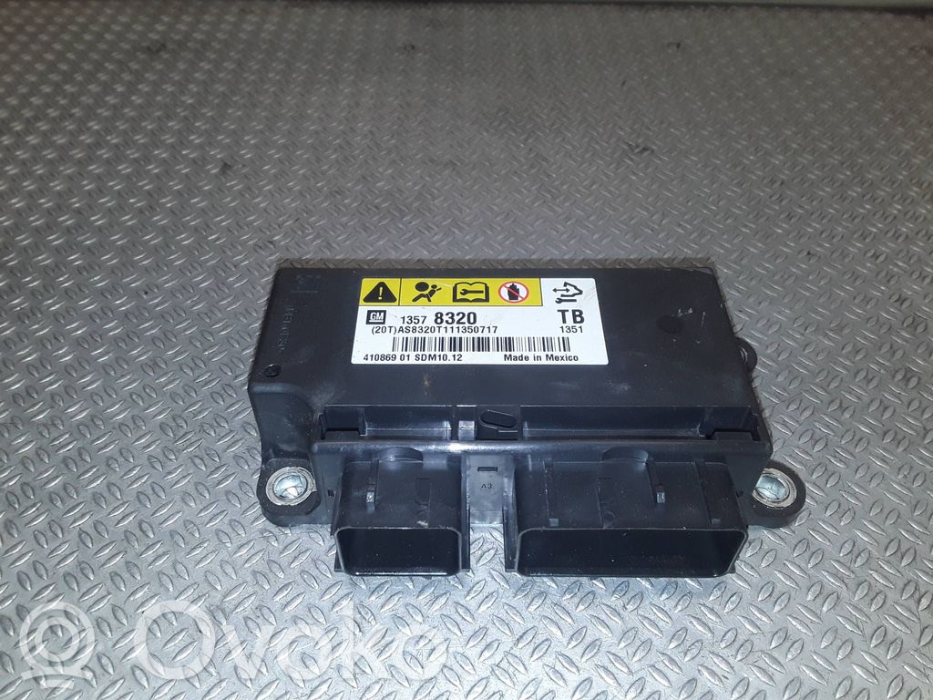 Unidad de control/módulo del Airbag   13578320