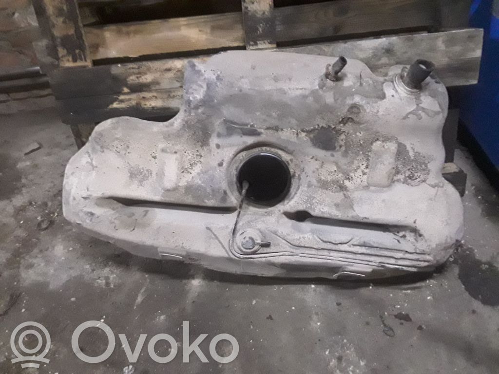 Toyota Avensis T250 Depósito de combustible 