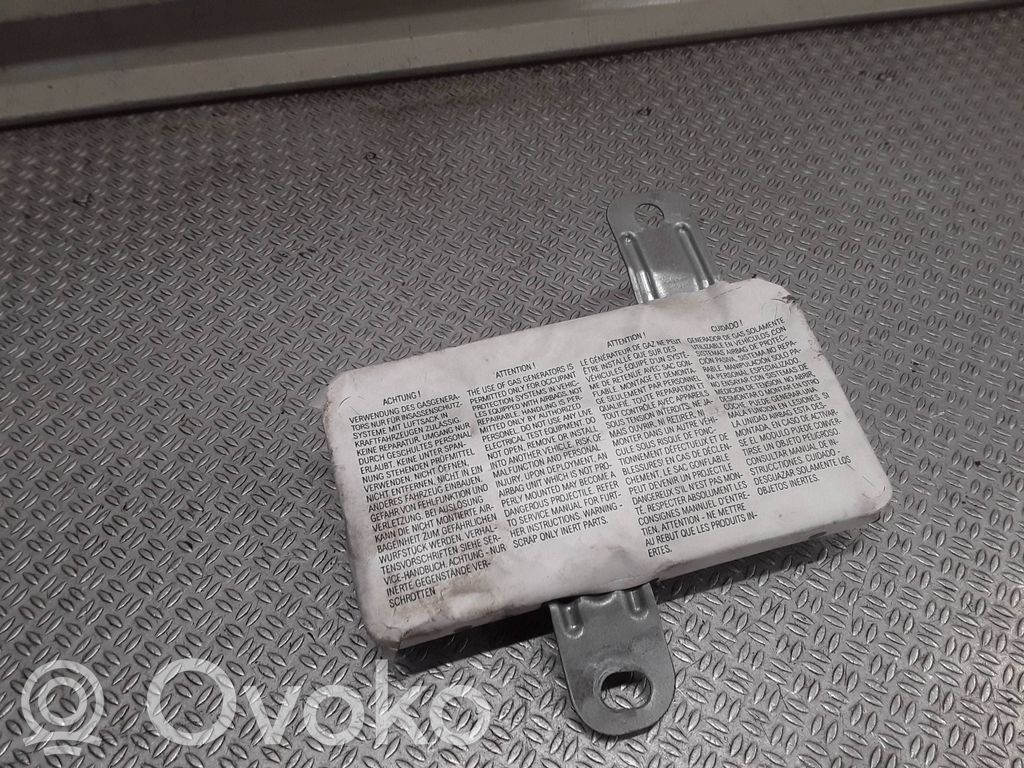 Aizmugurējo durvju drošības spilvens   30350064A