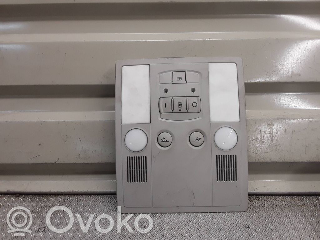 Luz del asiento delantero   4E0947111AB