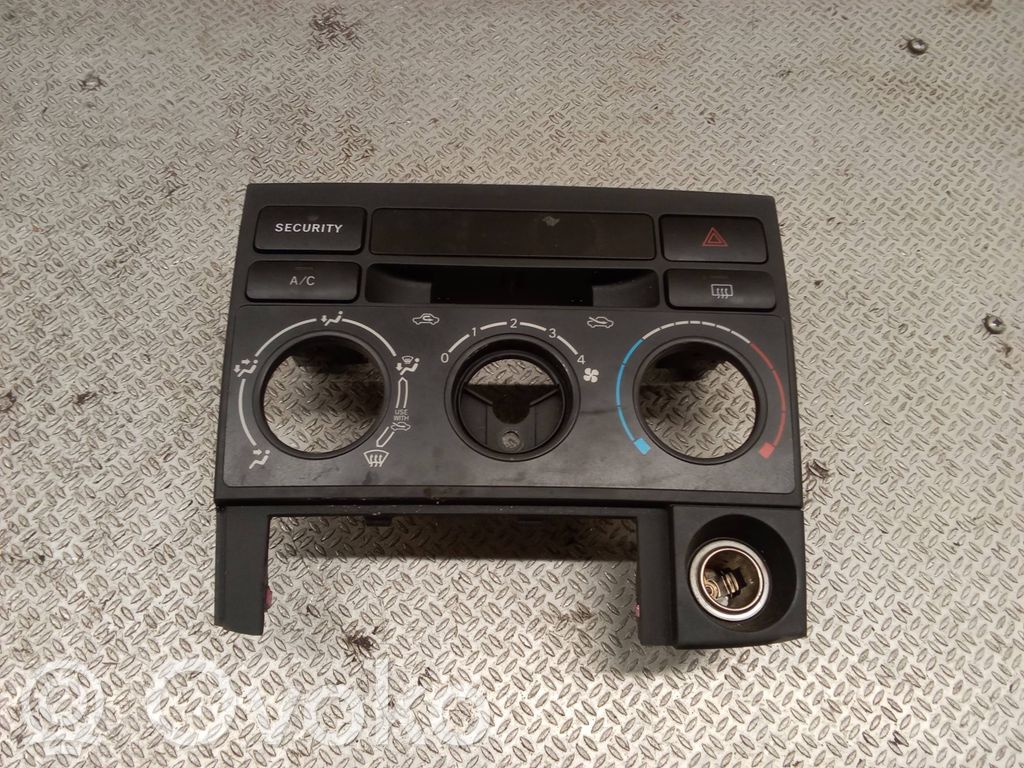 Toyota Corolla Verso E121 Ilmastoinnin ohjainlaite 