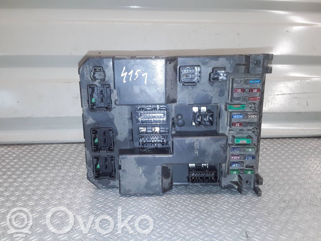 Peugeot 307 Módulo de fusible 