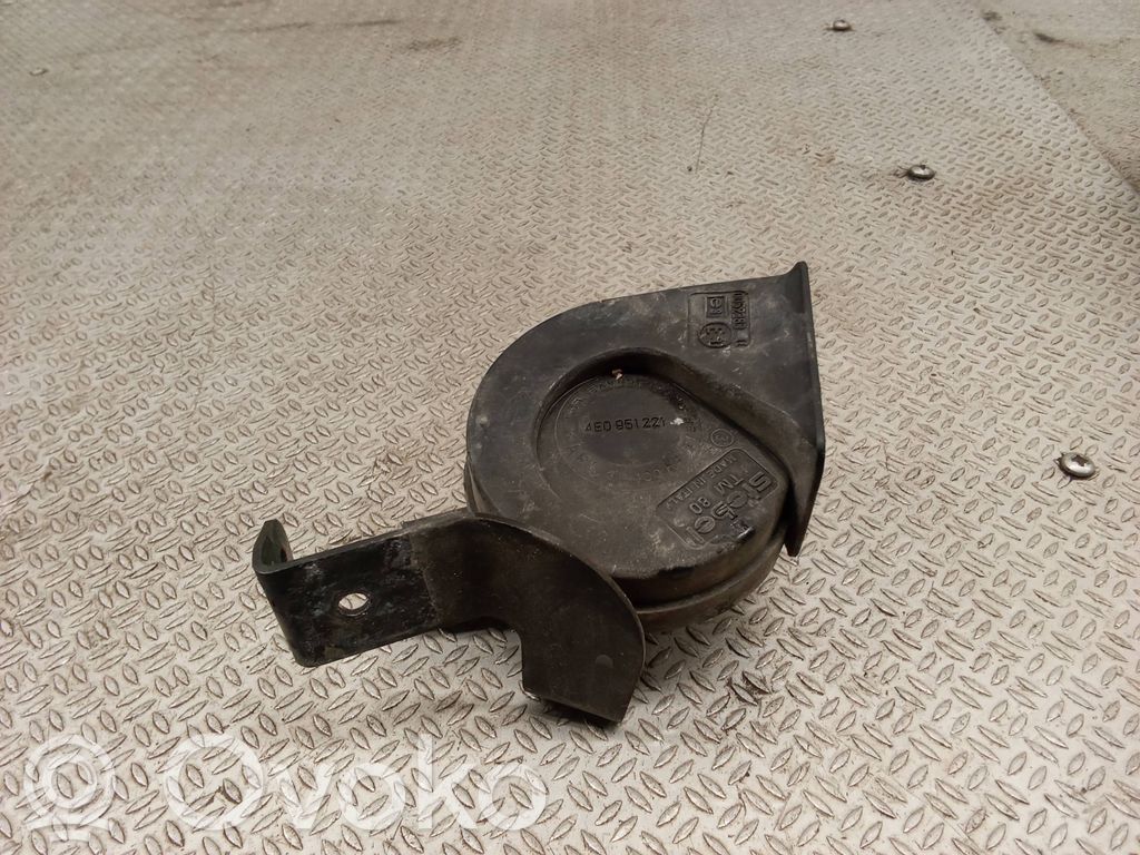Audi A8 S8 D3 4E Garso signalas 