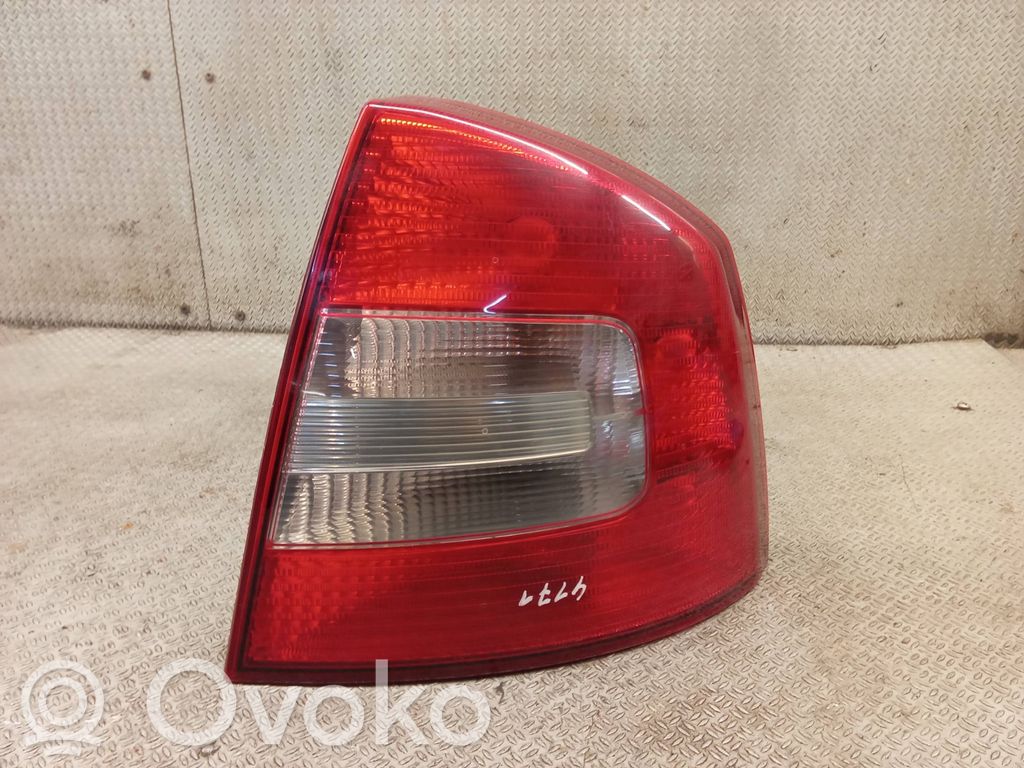 Skoda Octavia Mk2 (1Z) Luci posteriori 