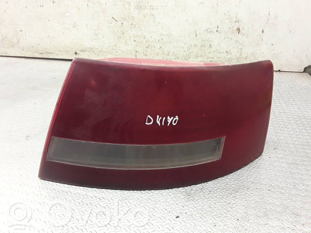 Rear/tail lights   4F5945096F,R001762