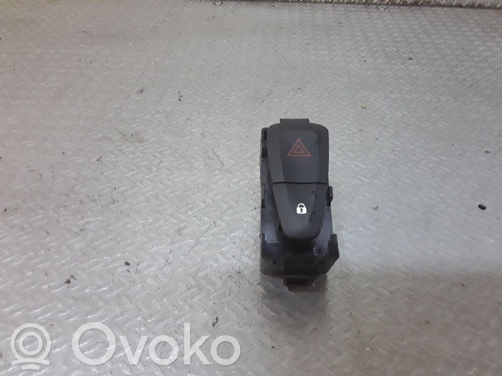 Schalter Warnblinkanlage   E3160101