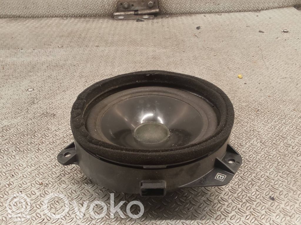 Altavoz de la puerta delantera   86301SC050